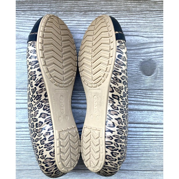 Crocs Leopard Black Toe Cap Flats - Picture 4 of 5